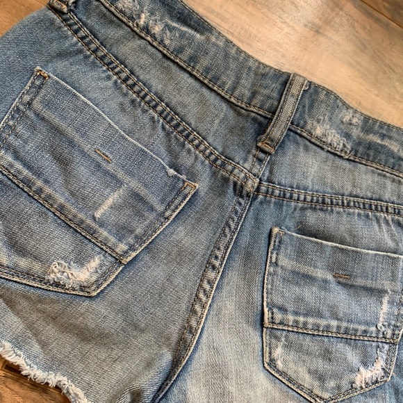 Decree Mid Rise Distressed Shorts - Picture 2 of 5